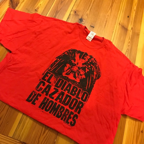 Predator graphic tshirt - Picture 1 of 1